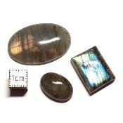 Labradorite - cabochon