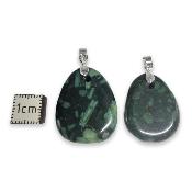 Porphyre vert Grec - pendentif mini pierre plate