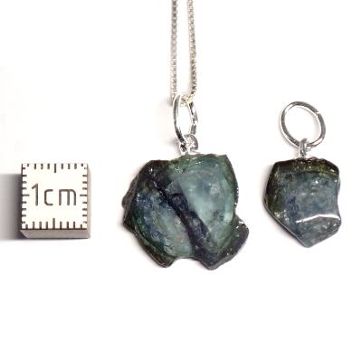 Tourmaline Verte - Pendentif pierre brute