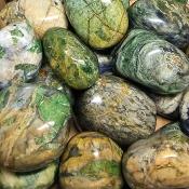 Smaragdite - pierre roulée